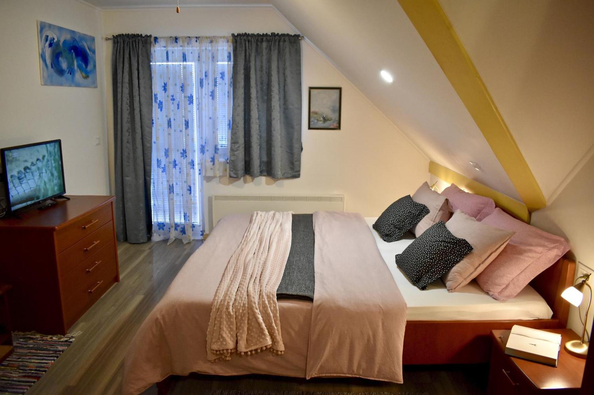 Rooms Ravnik Блед Экстерьер фото